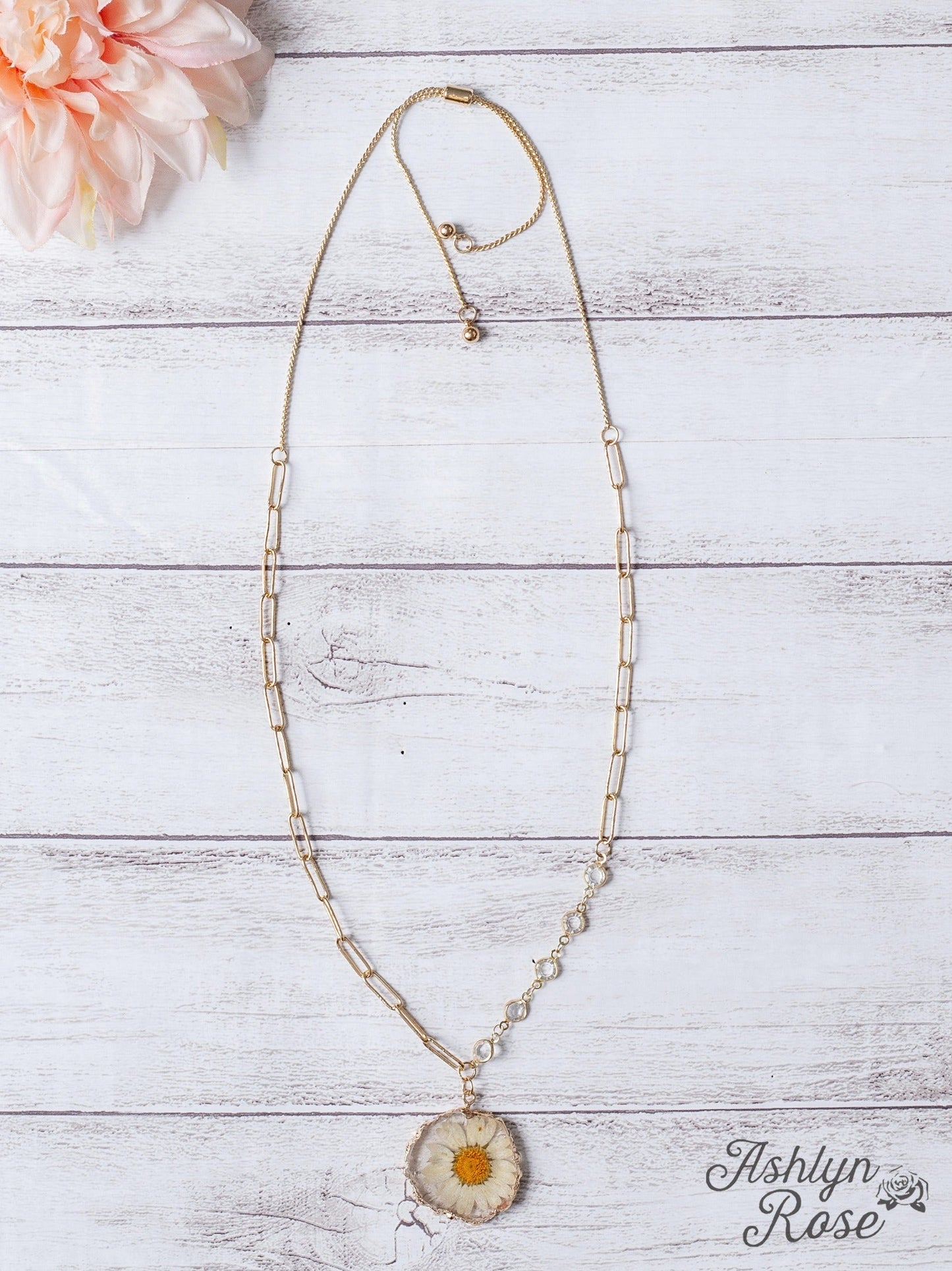 SHINE BRIGHT DAISY RESIN GOLD LINKED CHAIN NECKLACE