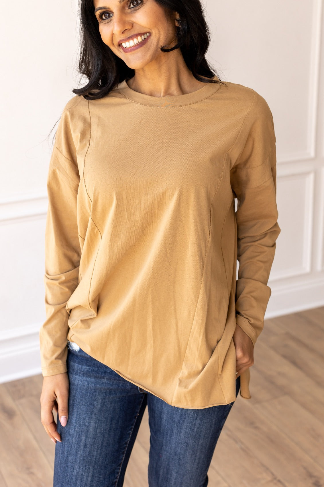 Tan Long-sleeved T-shirts With Side Stitching